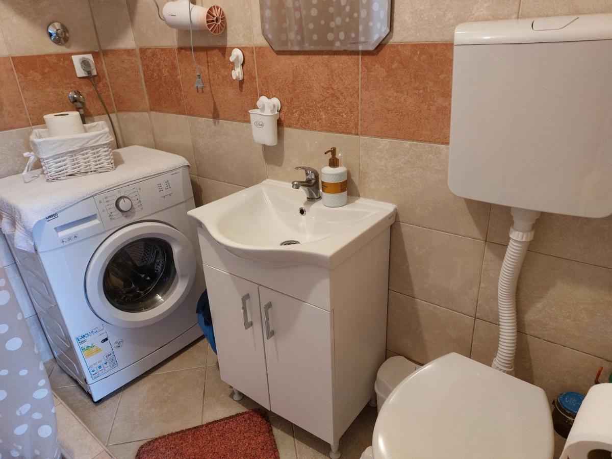 Ljubovic Apartman 波德戈里察 外观 照片