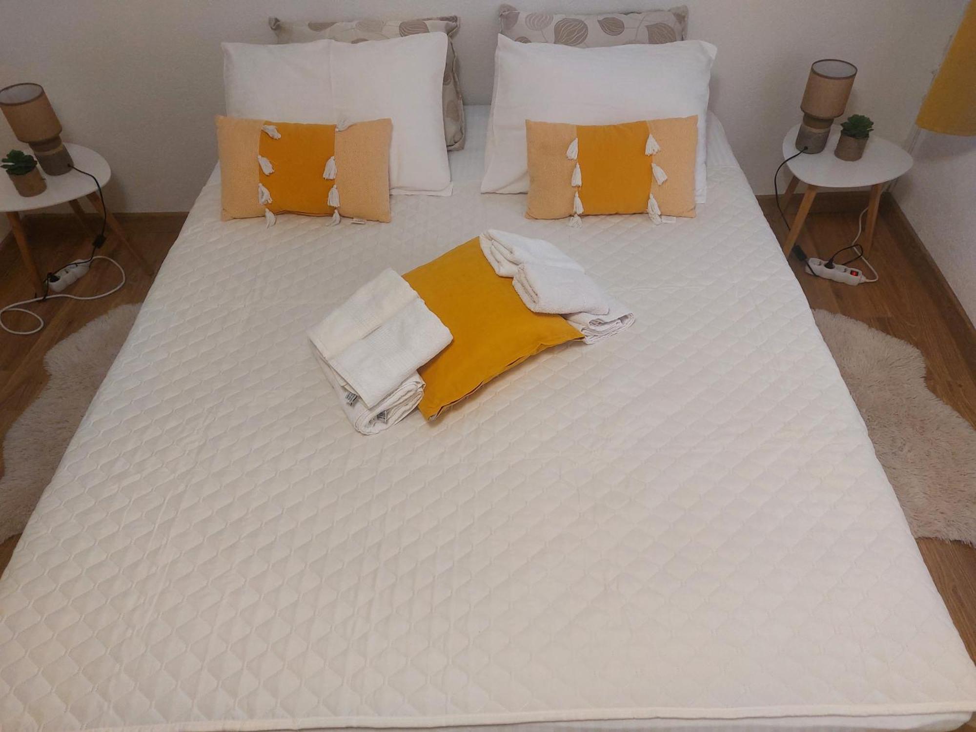 Ljubovic Apartman 波德戈里察 外观 照片